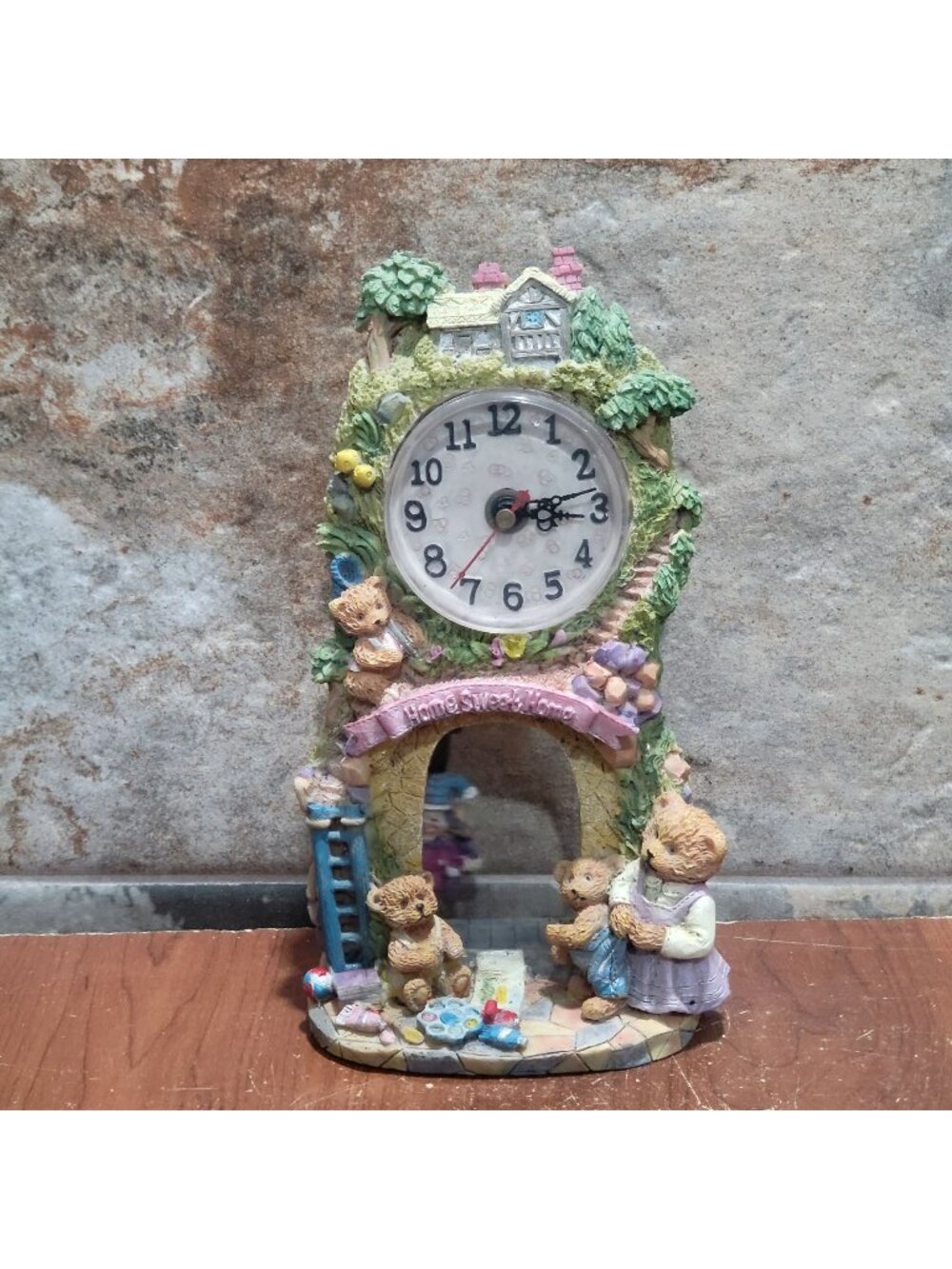 Home Sweet Home Bear Family Cottage Clock Swinging Clown Pendulum